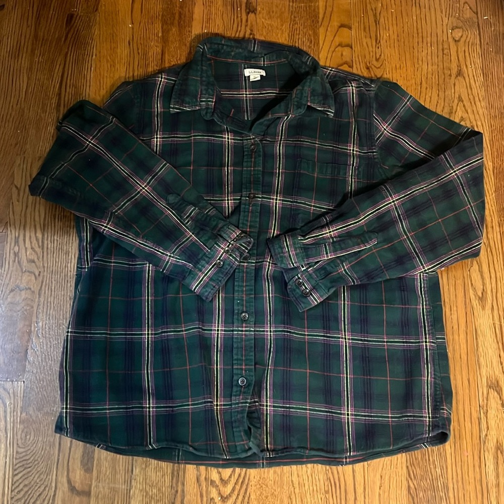 L.L. Bean Green Plaid Casual Button Down Shirt
